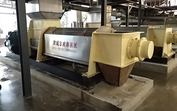 玉米胚芽、纖維擠干脫水作業(yè)現(xiàn)場